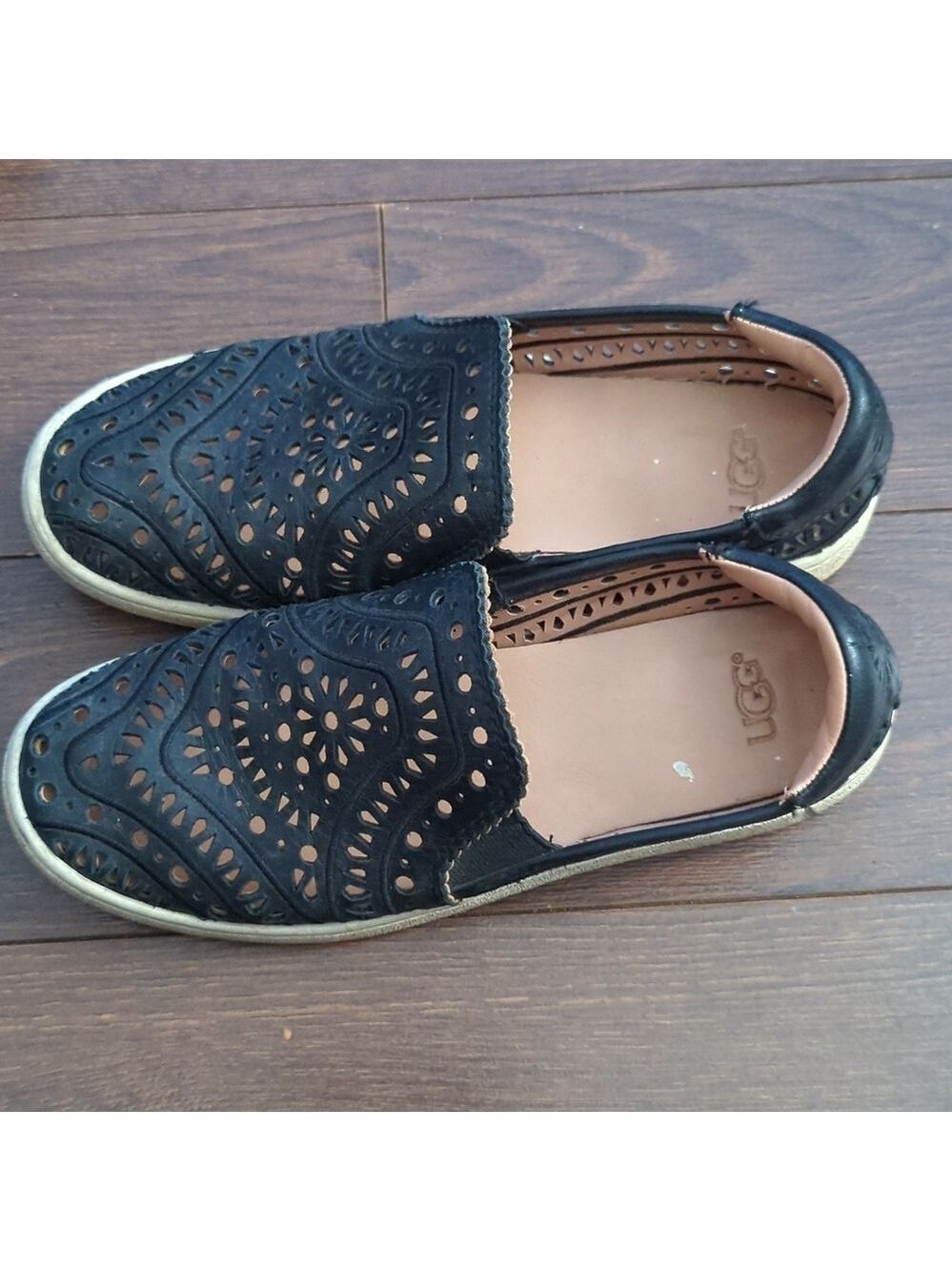 UGG - Women's Cas Perf Slip On Sneaker - BLACK - 6 - Picture 7 of 9